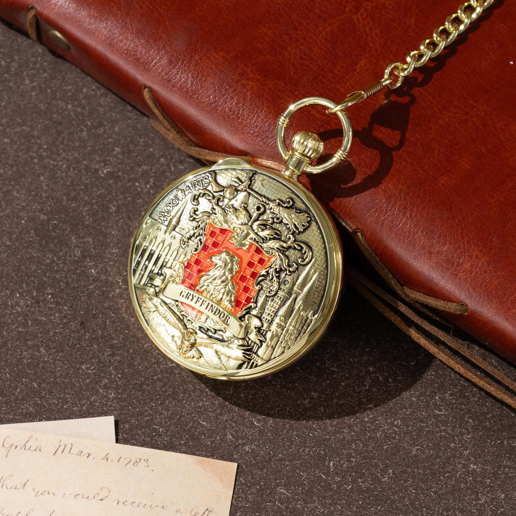 Oryeia Retro Crest Lion Musical Pocket Watch Engraved Music Box