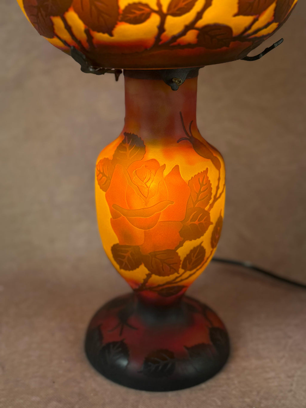 U2Antique Art Nouveau Galle Style Stained Glass Table Lamp Brown and Rose