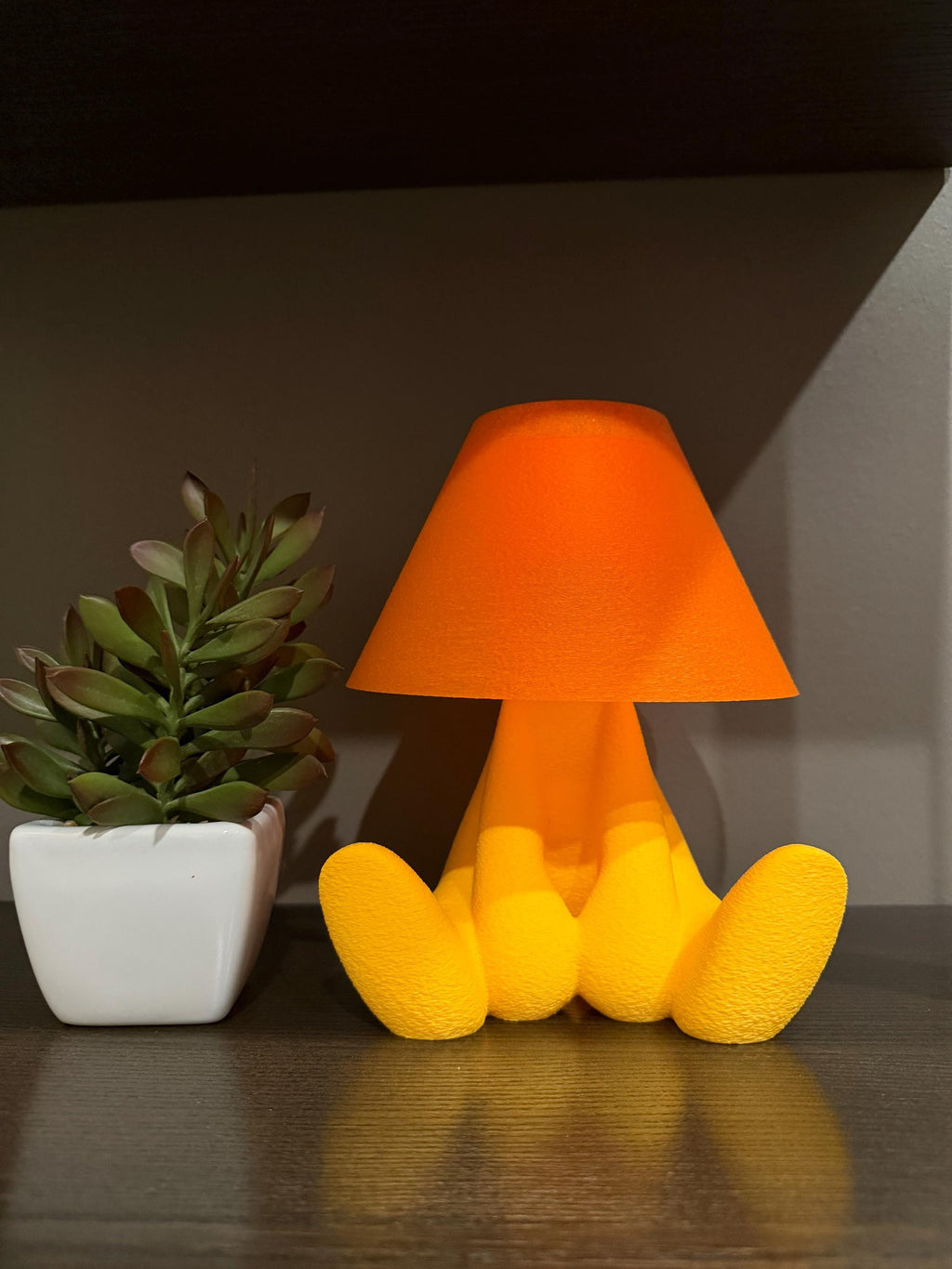 bostonhomestudio Shy Buddy Lamp Cordless Tap LED Night Light 9in