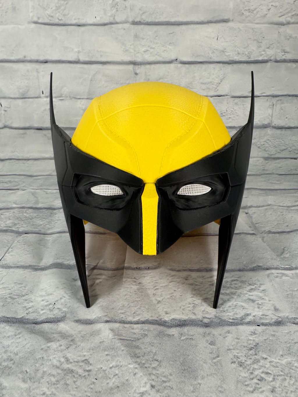 Wolverine PS5 Inspired Cosplay Helmet Magnetic Replica