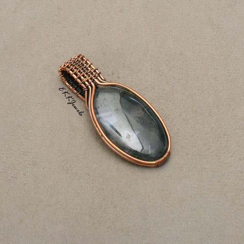 EkkJewels Handmade Prehnite Pendant Necklace Copper Wire Wrapped